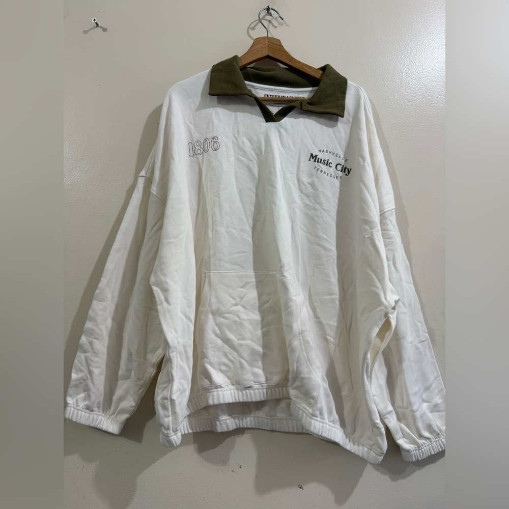 EVERDAYLEISURE Men's Lightweight Pullover Shirt Jacket - White with Olive Collar